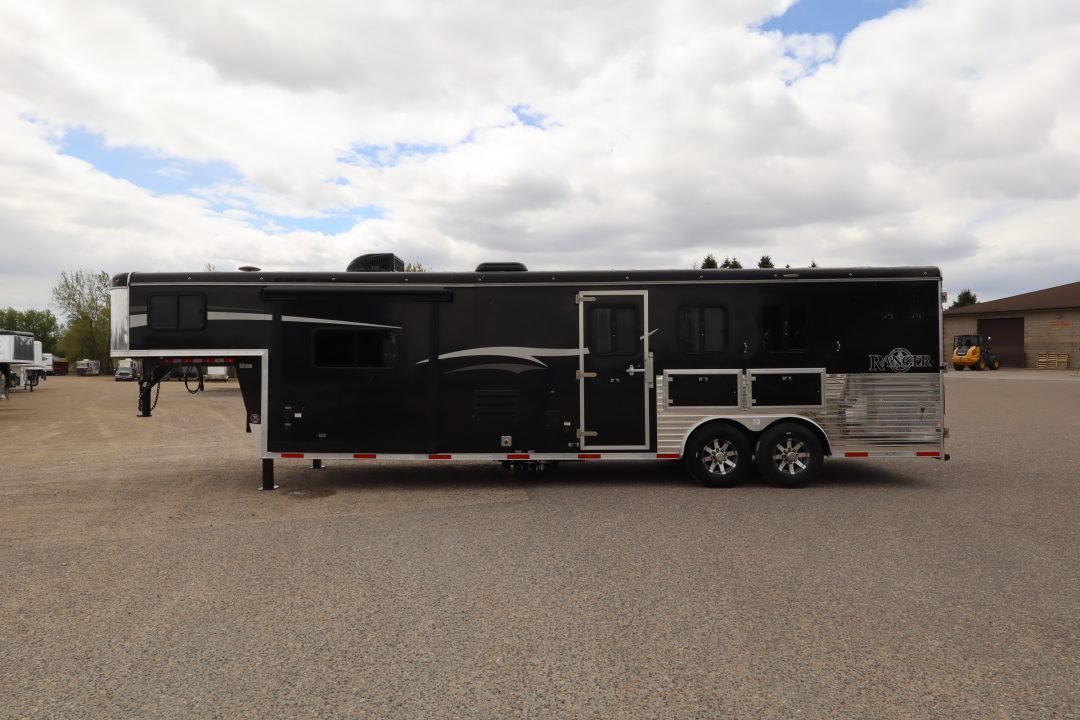 Used 2017 Bison Trailers 3 Horse LQ Trailer