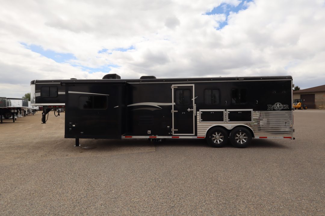 Used 2017 Bison Trailers 3 Horse LQ Trailer