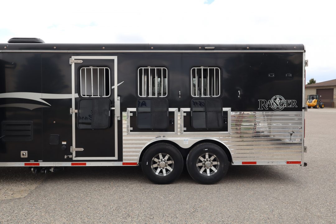 Used 2017 Bison Trailers 3 Horse LQ Trailer