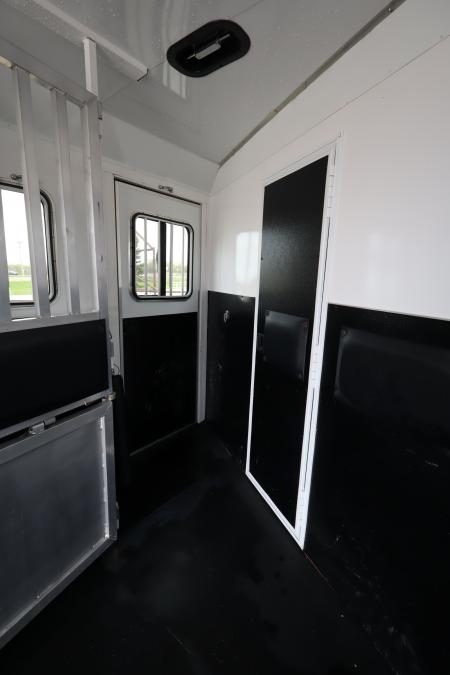 Used 2017 Bison Trailers 3 Horse LQ Trailer