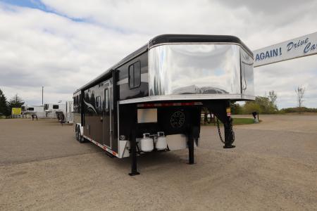 Used 2017 Bison Trailers 3 Horse LQ Trailer