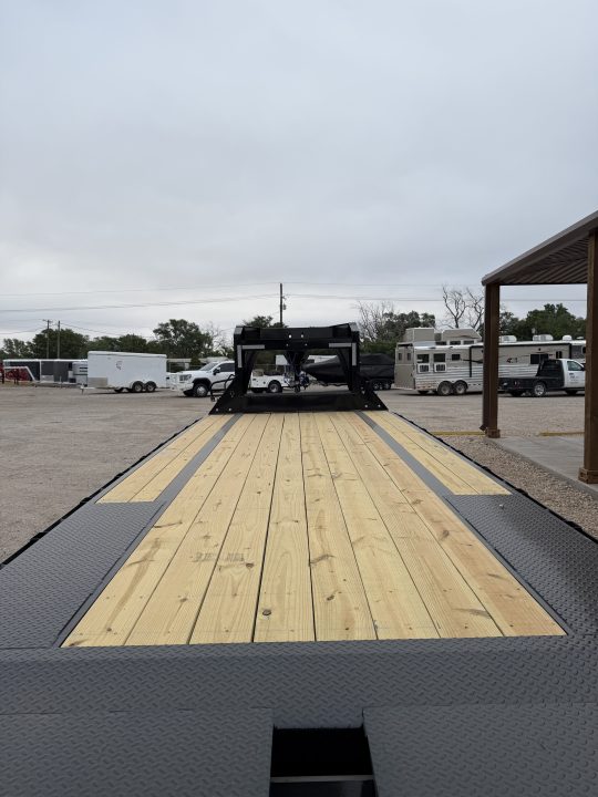 New 2026 Diamond C Trailers FMAX207 Flatbed Trailer