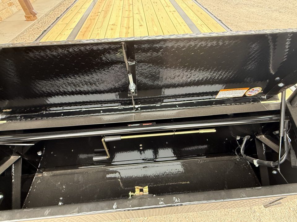 New 2026 Diamond C Trailers FMAX207 Flatbed Trailer