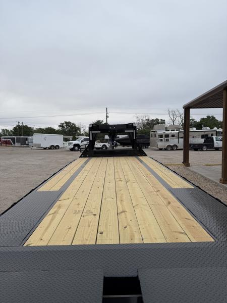 New 2026 Diamond C Trailers FMAX207 Flatbed Trailer
