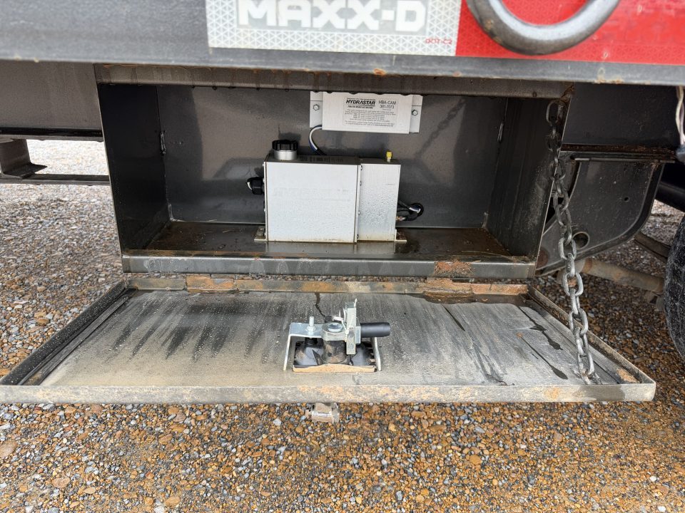 Used 2024 MAXXD 102" x 32' 25.9K HYD Dove Gooseneck Trailer