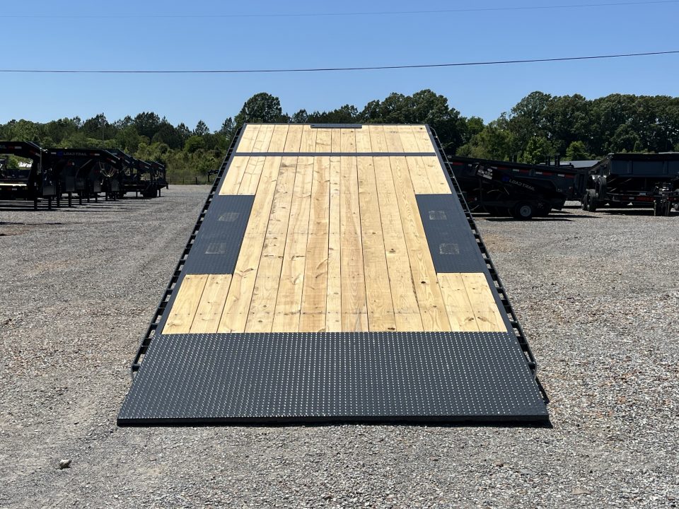 New 2026 Lamar Gooseneck Deckover Tilt | 102" x 24' 14K GVWR