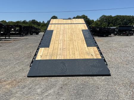 New 2026 Lamar Gooseneck Deckover Tilt | 102" x 26' 21K GVWR