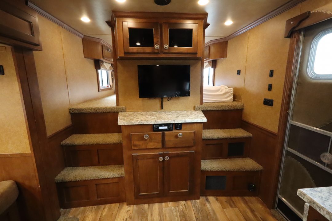 Used 2018 Sierra 3 Horse Trailer
