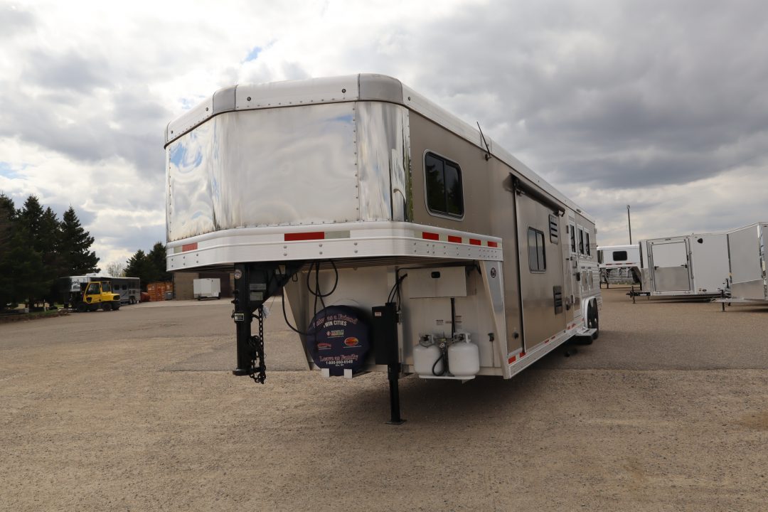 Used 2018 Sierra 3 Horse Trailer
