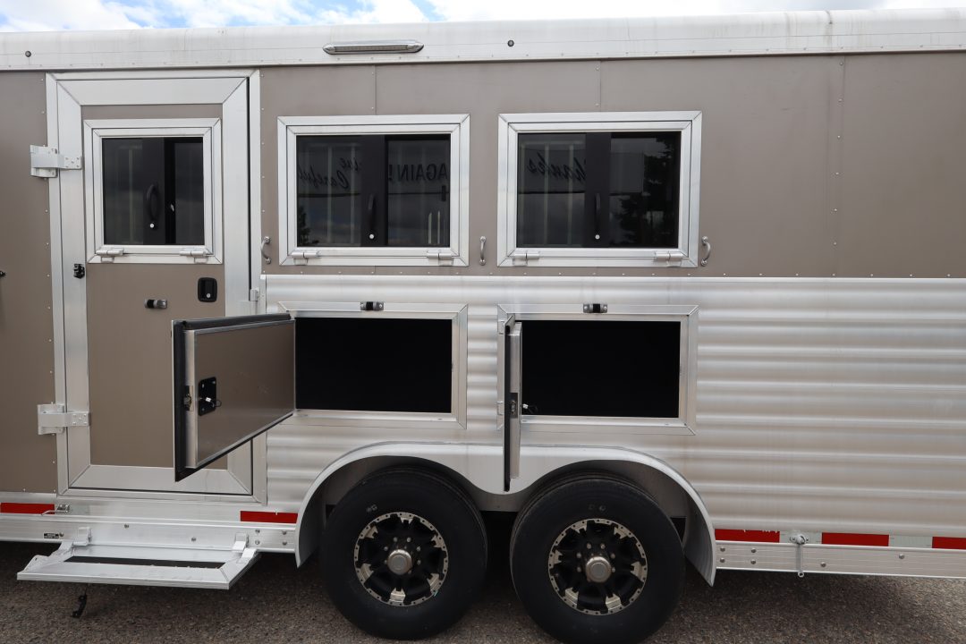 Used 2018 Sierra 3 Horse Trailer