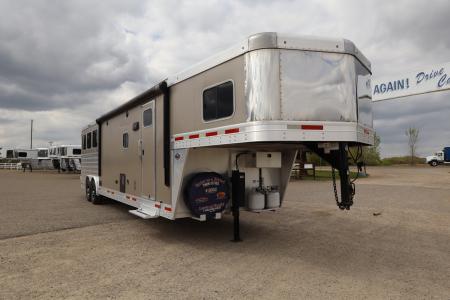 Used 2018 Sierra 3 Horse Trailer