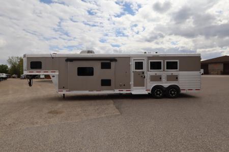 Used 2018 Sierra 3 Horse Trailer