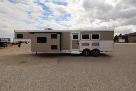 Used 2018 Sierra 3 Horse Trailer
