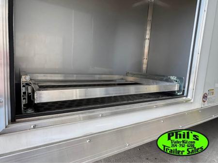 New 2026 Continental Cargo 8.5X24 RACE TRAILER Car / Racing Trailer