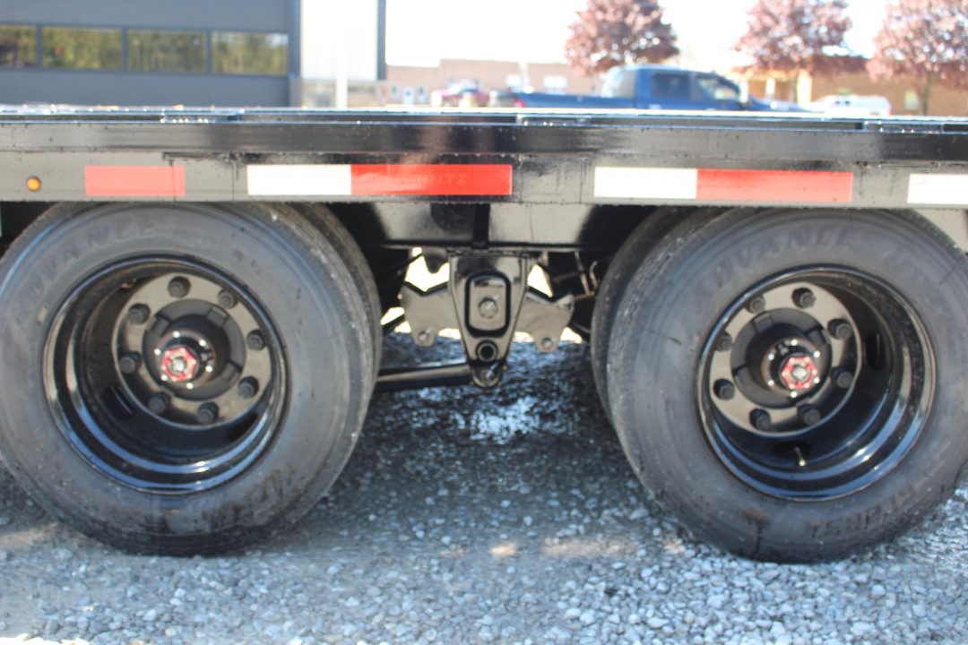 New 2026 Moritz FDPH DT 22' + 5' - Pintle Ring Deckover AIR BRAKE Equipment Trailer - 40000# GVW