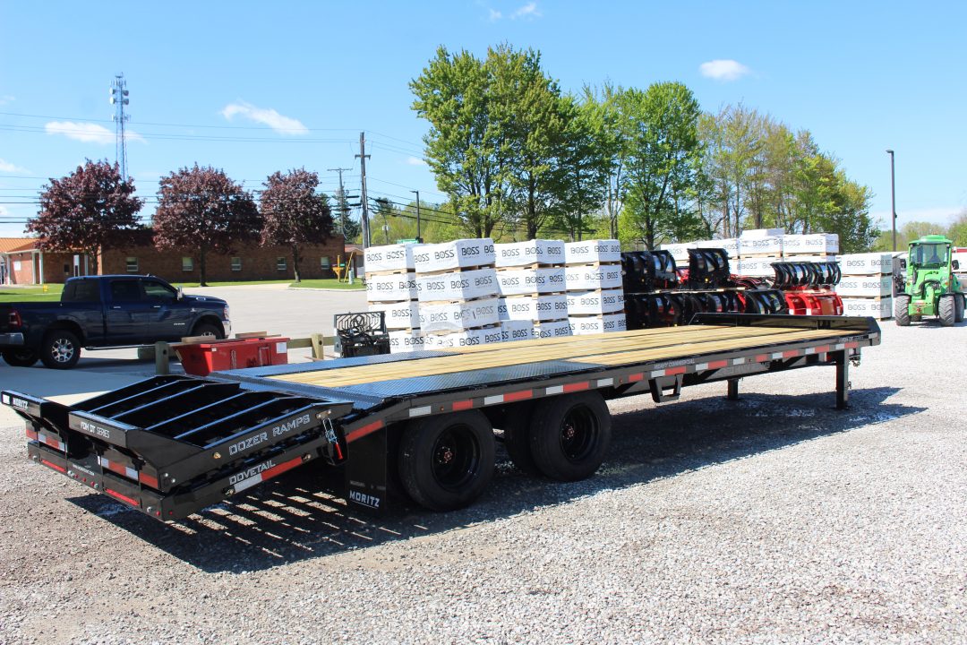 New 2026 Moritz FDPH DT 22' + 5' - Pintle Ring Deckover AIR BRAKE Equipment Trailer - 40000# GVW