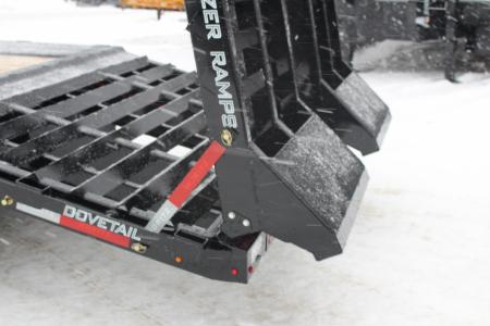 New 2026 Moritz FDPH DT 22' + 5' - Pintle Ring Deckover AIR BRAKE Equipment Trailer - 40000# GVW