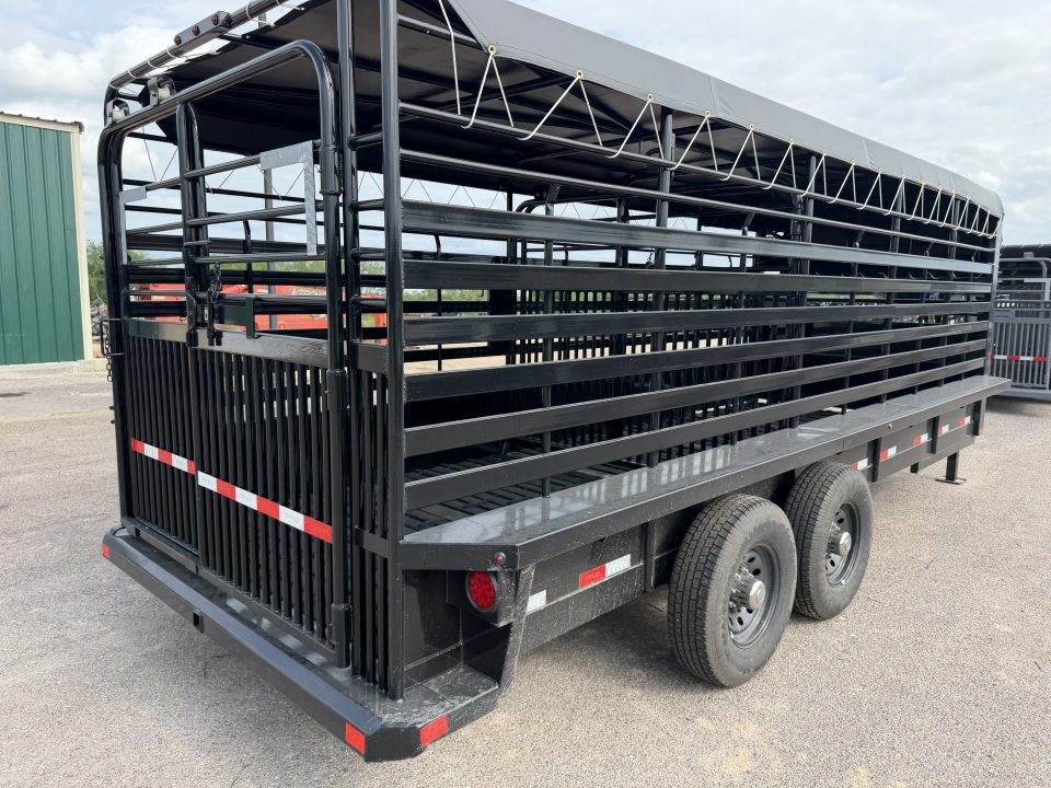 New 2026 Delco Trailers 6.8x20ft Gooseneck Livestock Trailer
