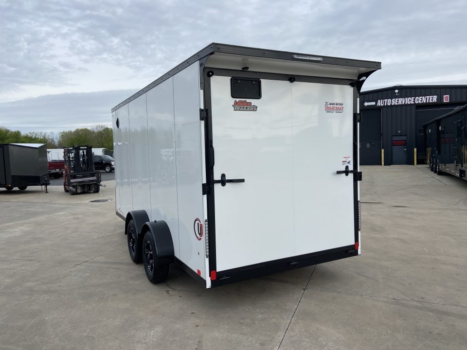 New United UJ-7X16 Enclosed Trailer