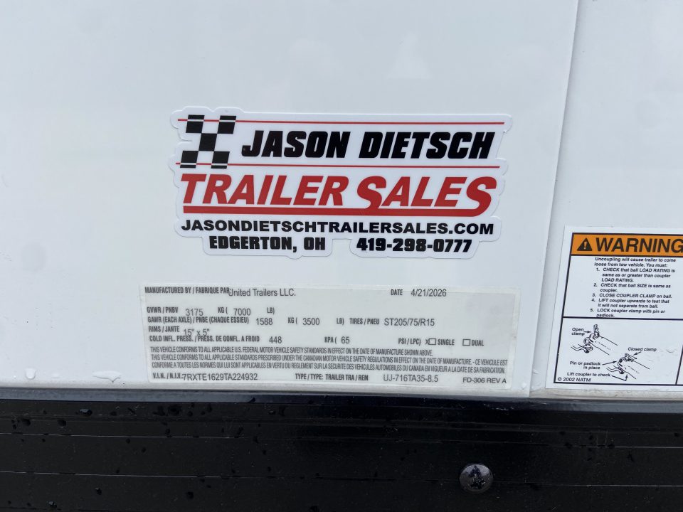 New United UJ-7X16 Enclosed Trailer