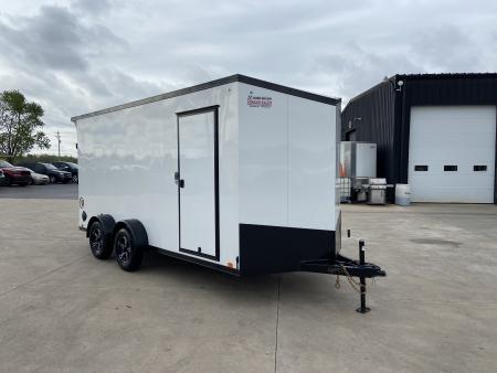 New United UJ-7X16 Enclosed Trailer