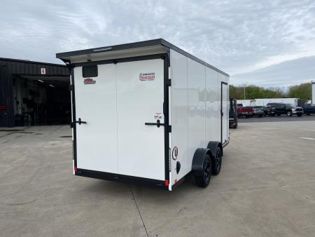 New United UJ-7X16 Enclosed Trailer