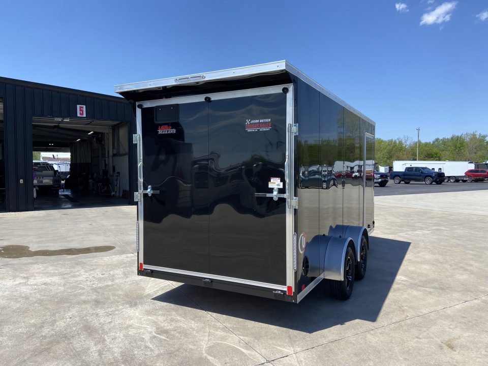 New United UJ-7X16 Enclosed Trailer