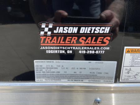 New United UJ-7X16 Enclosed Trailer