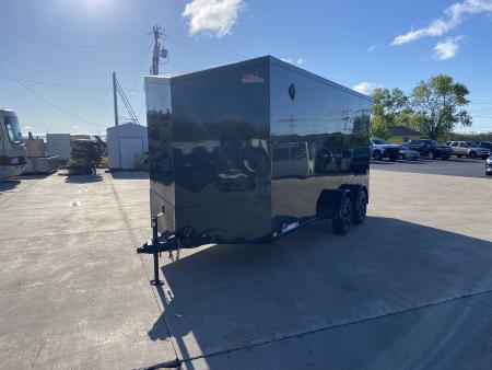 New United UJ-7X16 Enclosed Trailer