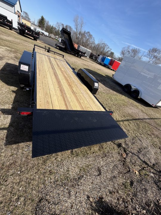 New 2026 Sure-Trac 7 X 22 (18 + 4) Tilt Bed Equipment 14K