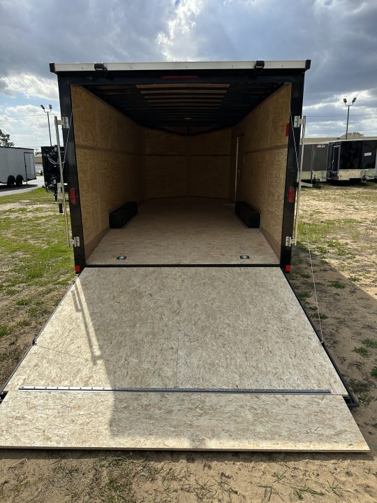 2026 Interstate Trailers SFC820TA3XLT photo 6