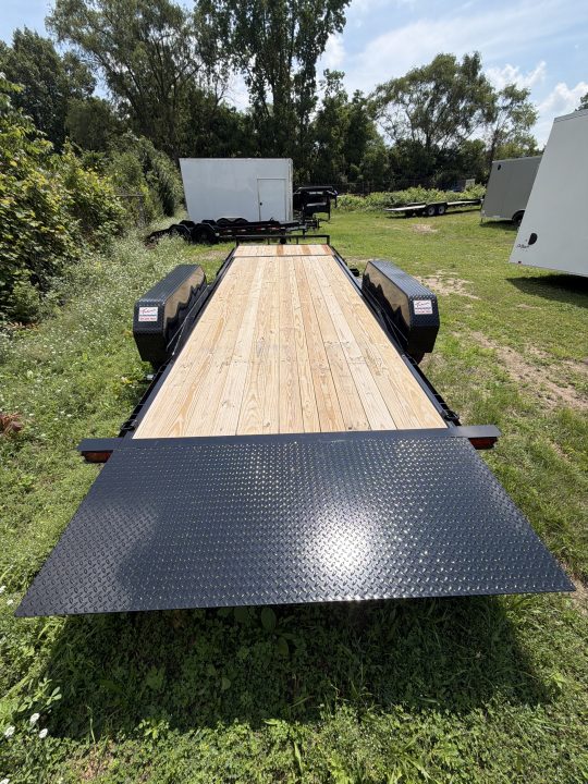 New 2026 Sure-Trac 7 X 22 (18 + 4) Tilt Bed Equipment 14K