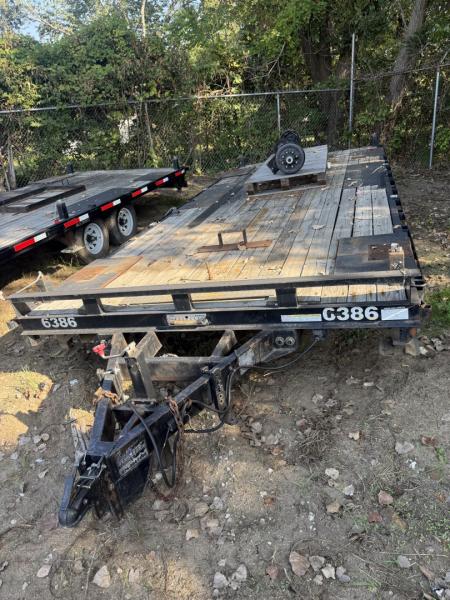 Used 2013 Sure-Trac 8.5 x 20 Low Profile Deckover Flatbed 10K