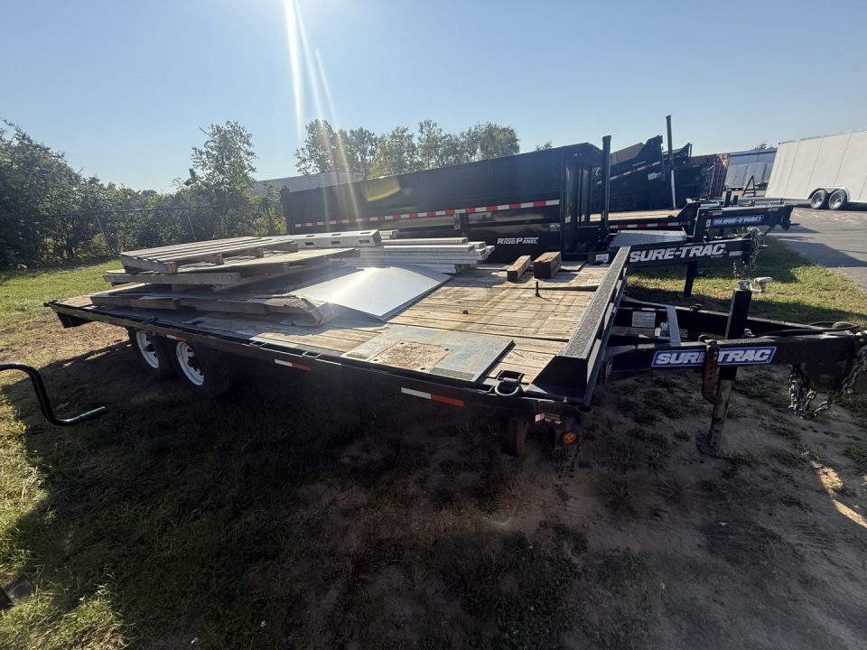 Used 2014 Sure-Trac 8.5 x 20 Low Profile Deckover Flatbed 10K