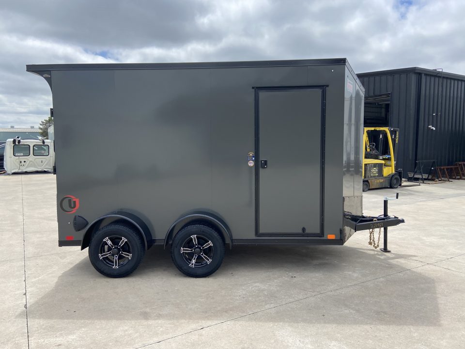 New United UJ-7X12 Enclosed Trailer