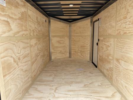 New United UJ-7X12 Enclosed Trailer