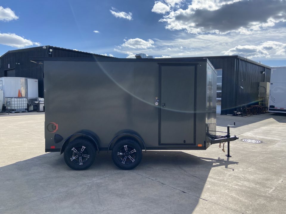 New United UJ-6X12 Enclosed Trailer