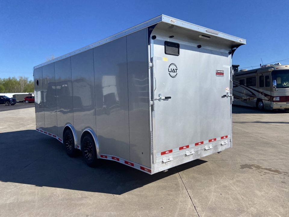 New United UAT-8.522 Cargo Enclosed Trailer