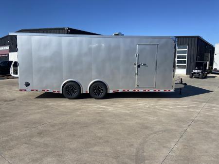 New United UAT-8.522 Cargo Enclosed Trailer