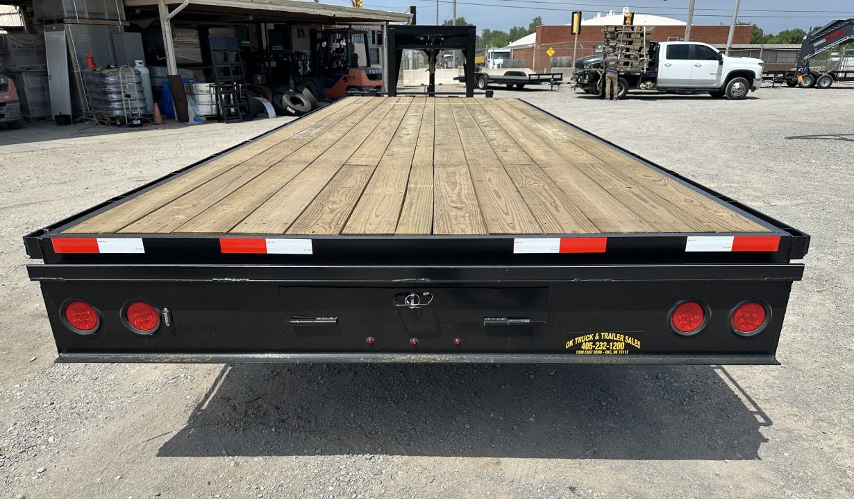 New 2026 Road Boss 25' Tandem Dual Gooseneck Flatbed Equipment Trailer