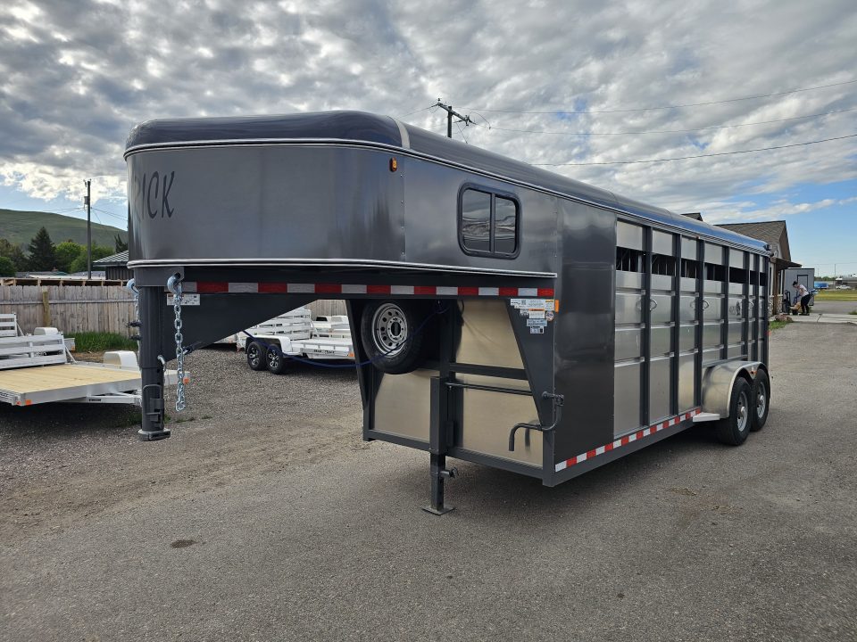 New 2026 Maverick 4 Horse Gooseneck Horse Trailer