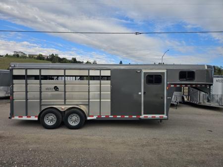 New 2026 Maverick 4 Horse Gooseneck Horse Trailer