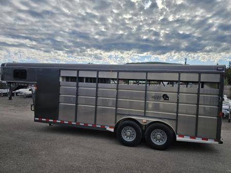 New 2026 Maverick 4 Horse Gooseneck Horse Trailer