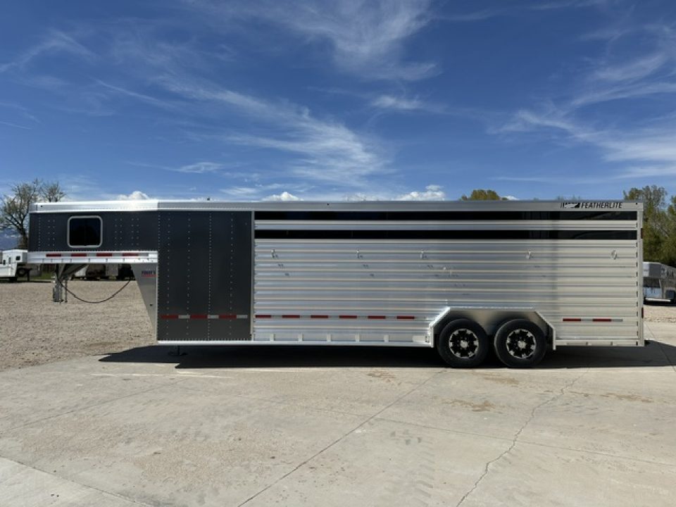New 2027 Featherlite 8413 Combo 25'