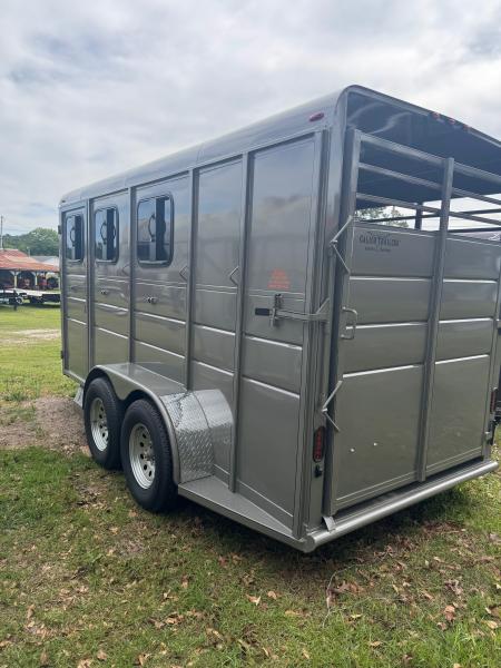 New 2026 Calico Trailers CAL3HDD Horse Trailer
