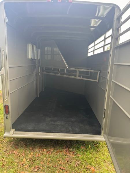 New 2026 Calico Trailers CAL3HDD Horse Trailer