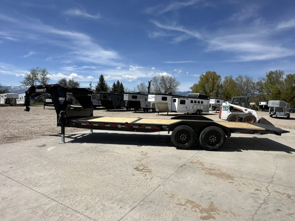 New 2026 Diamond C 24' Flatbed
