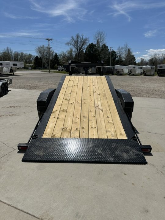 New 2026 Diamond C 24' Flatbed