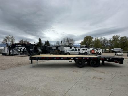 New 2026 Diamond C 25' FMAX