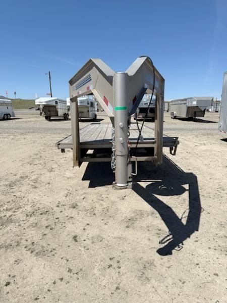 Used 2009 Titan 20' Flatbed Trailer